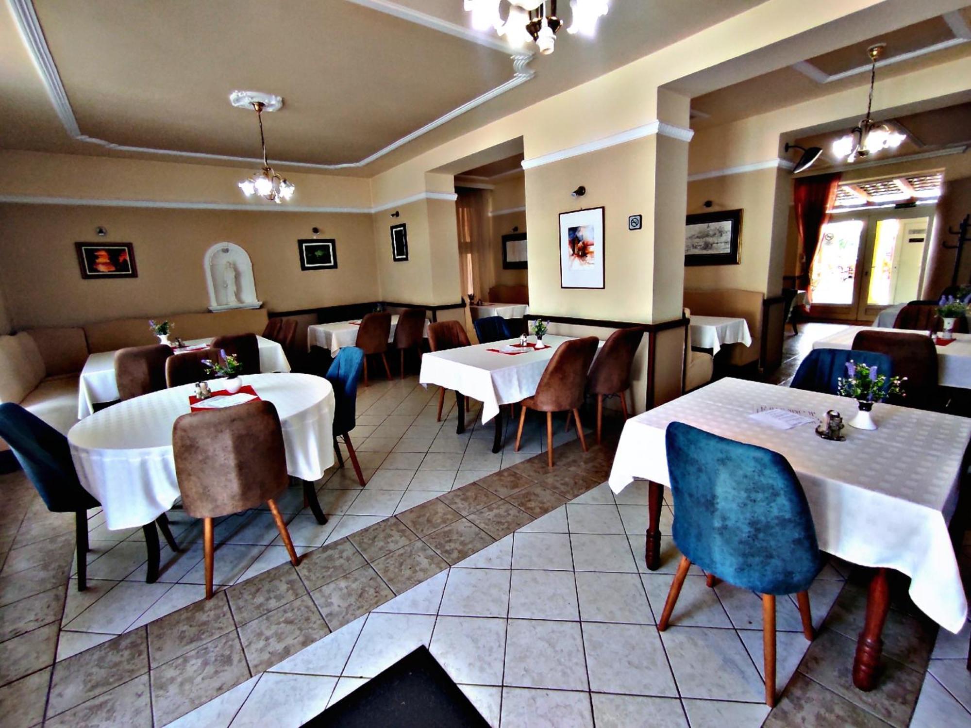 Atrium Hotel Harkány Eksteriør billede