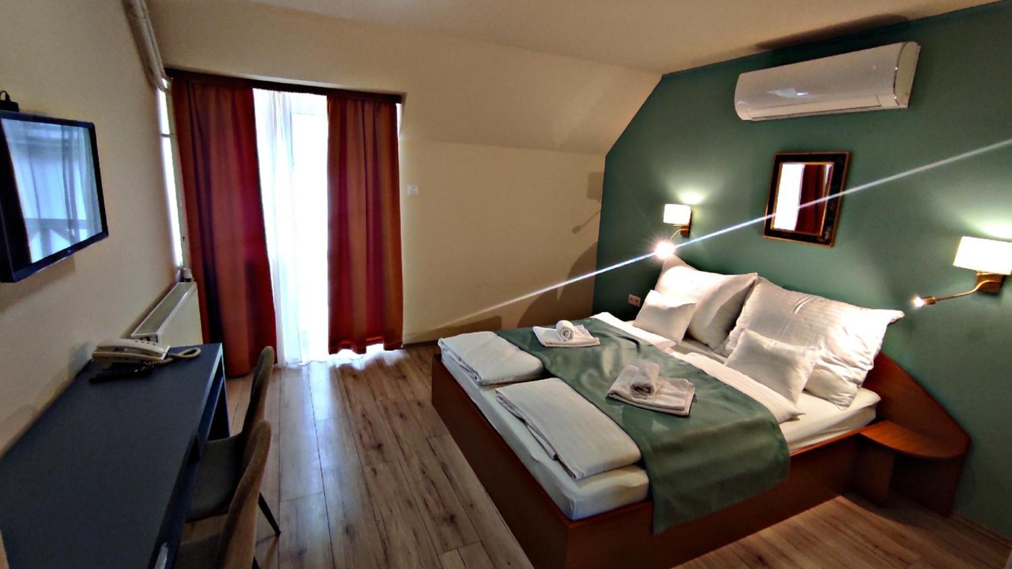 Atrium Hotel Harkány Eksteriør billede